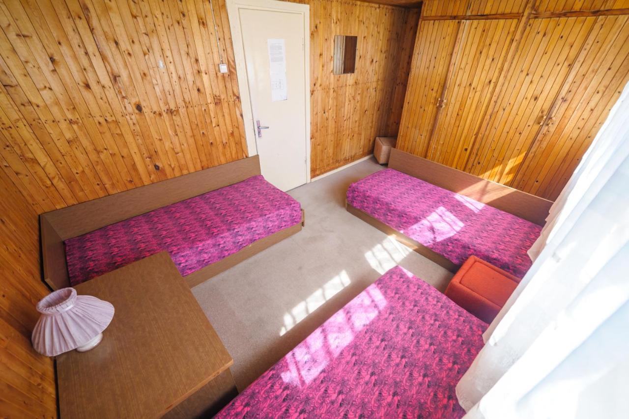 Nostalgija Pervalkoje Hostel Neringa Kültér fotó