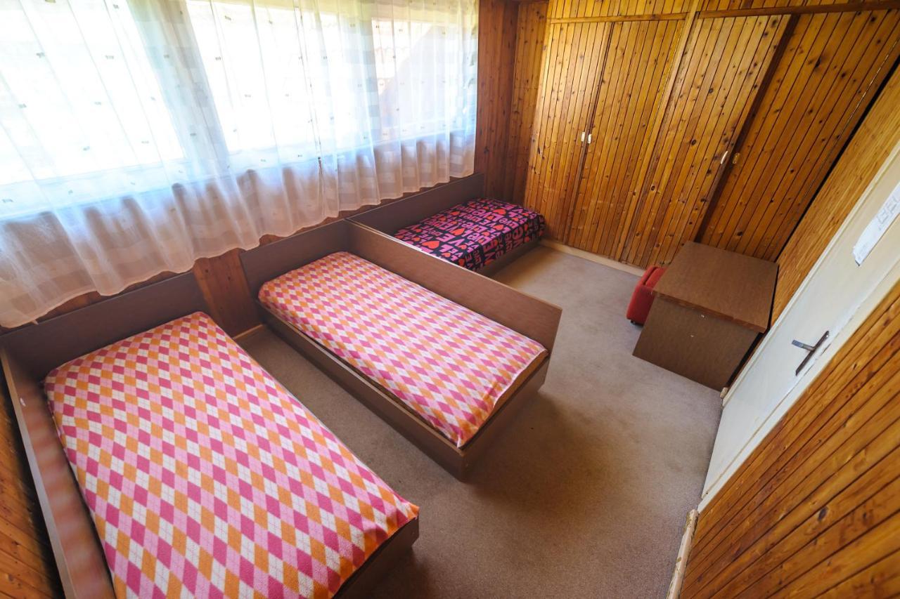 Nostalgija Pervalkoje Hostel Neringa Kültér fotó