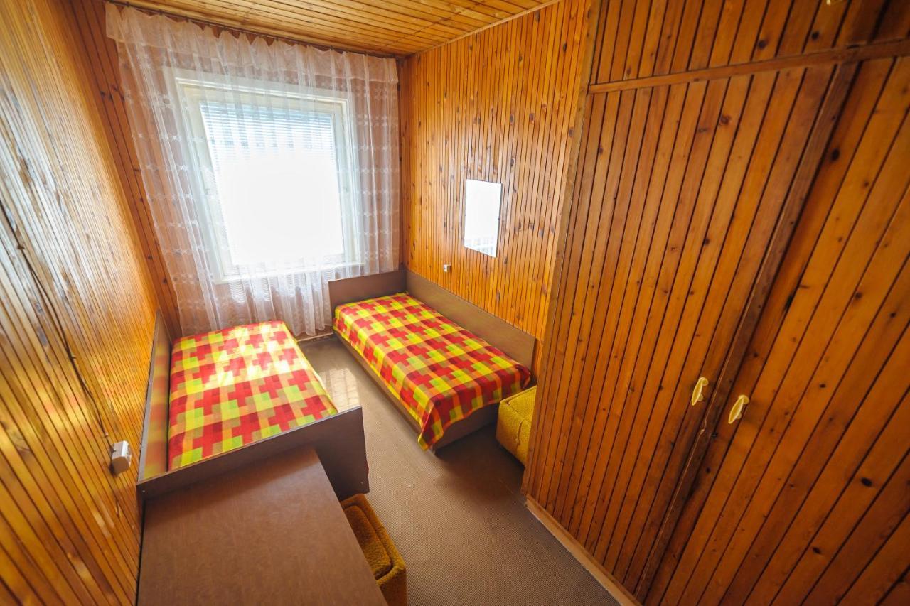 Nostalgija Pervalkoje Hostel Neringa Kültér fotó